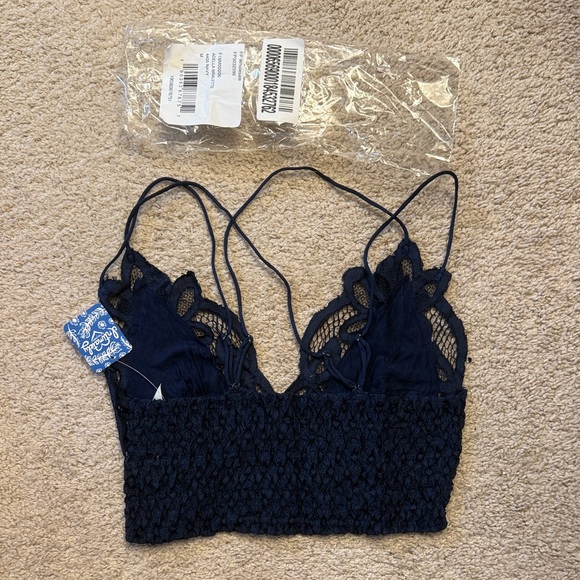 NWT Free People Midnight Blue Lace Bralette - Picture 4 of 6